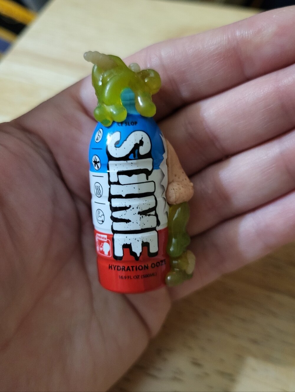 4/20$ Zuru Mega Gross Minis Series 2 Slime Hydration Ooze